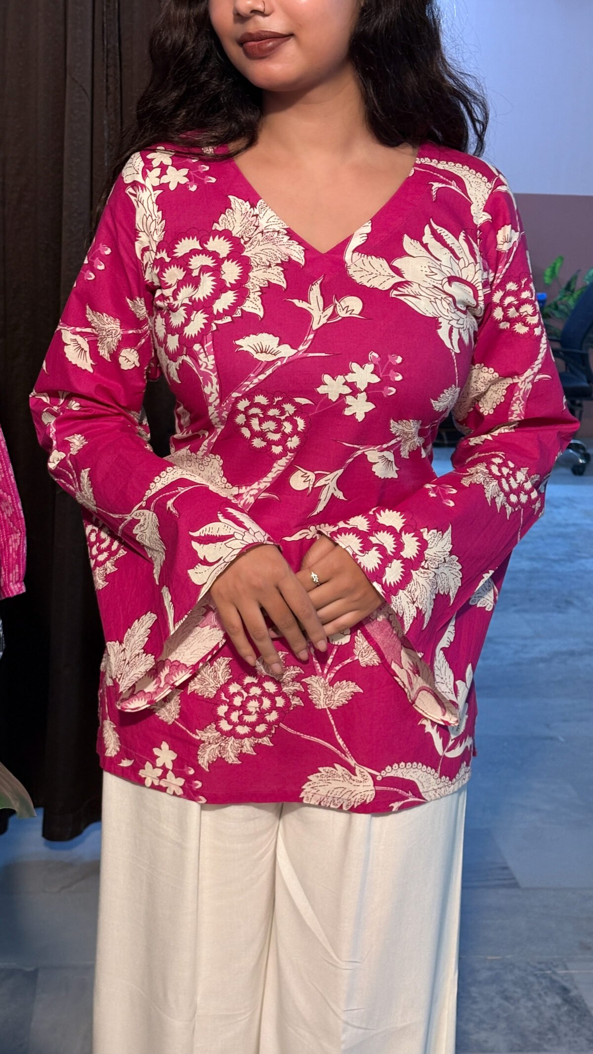 raktika kurti