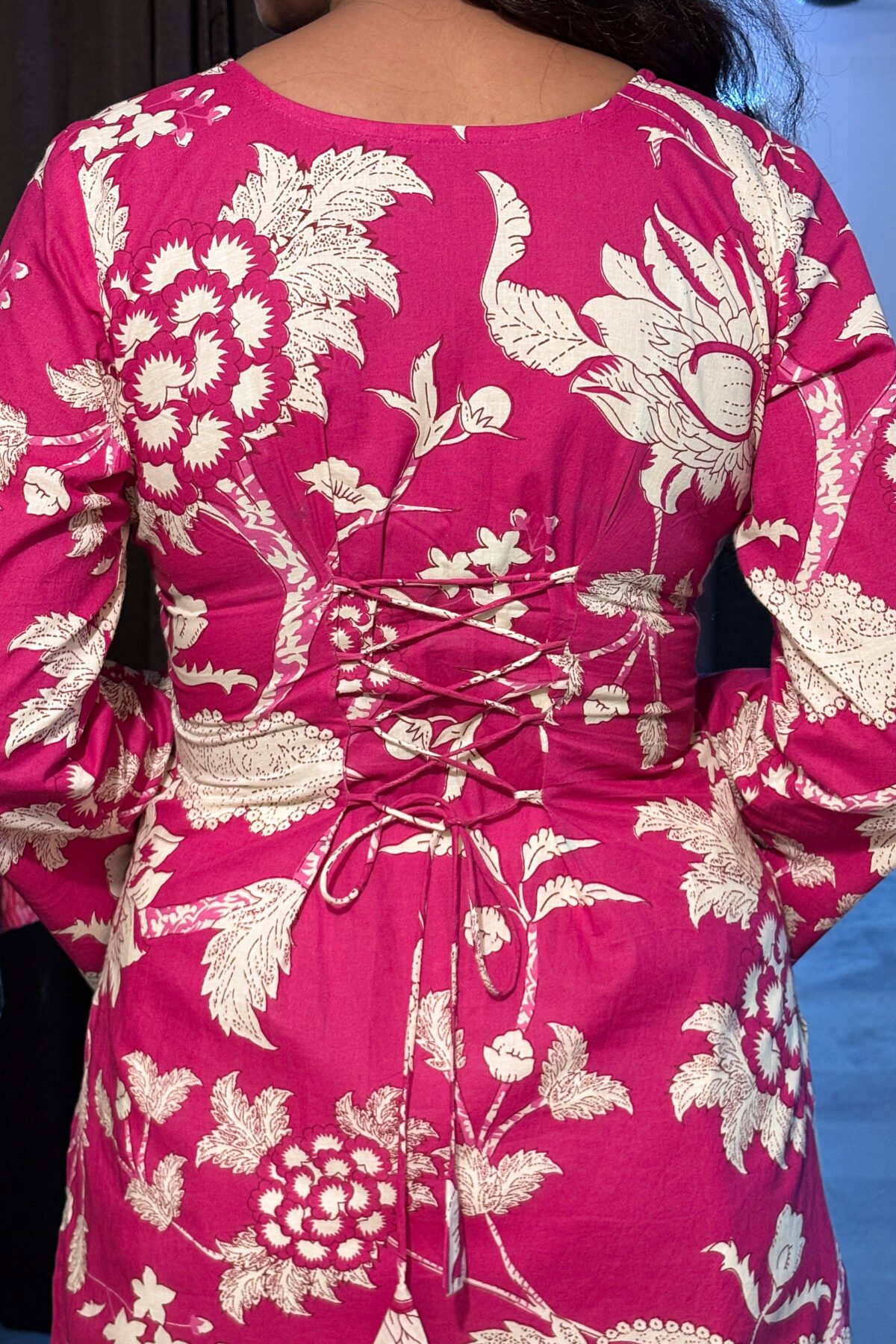 raktika kurti