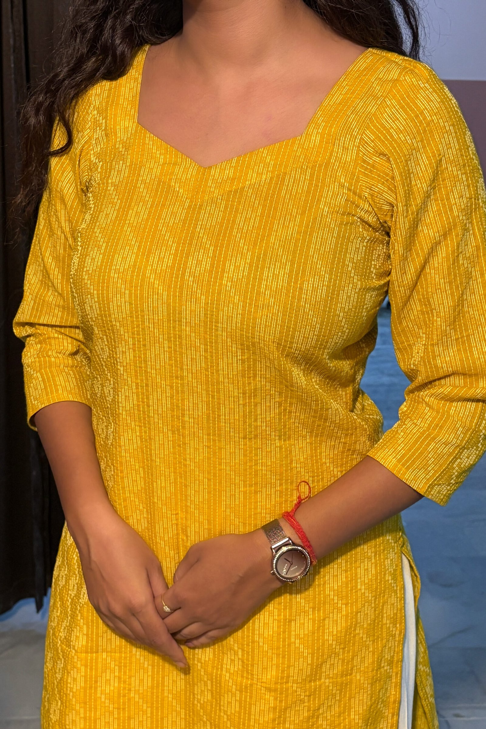 raktika kurti raktika kurti
