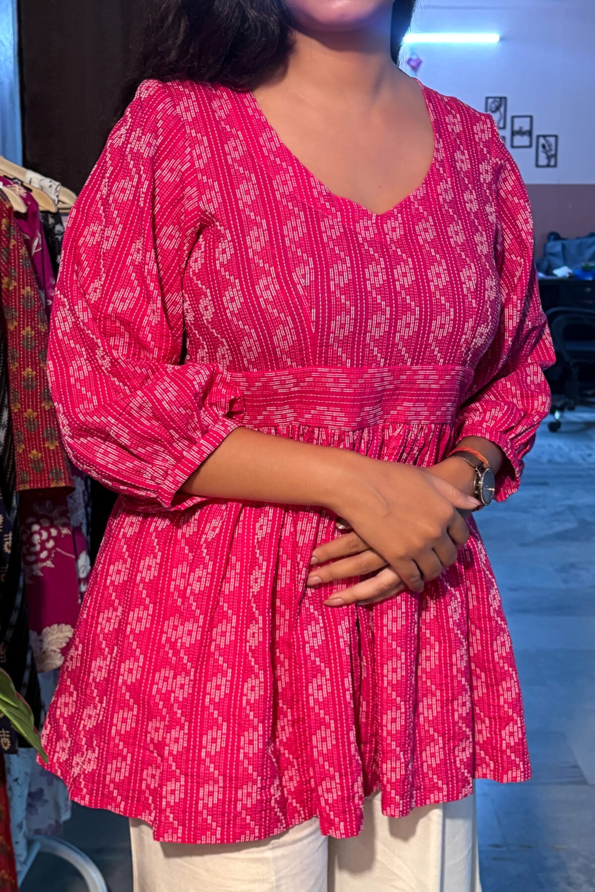 raktika kurti