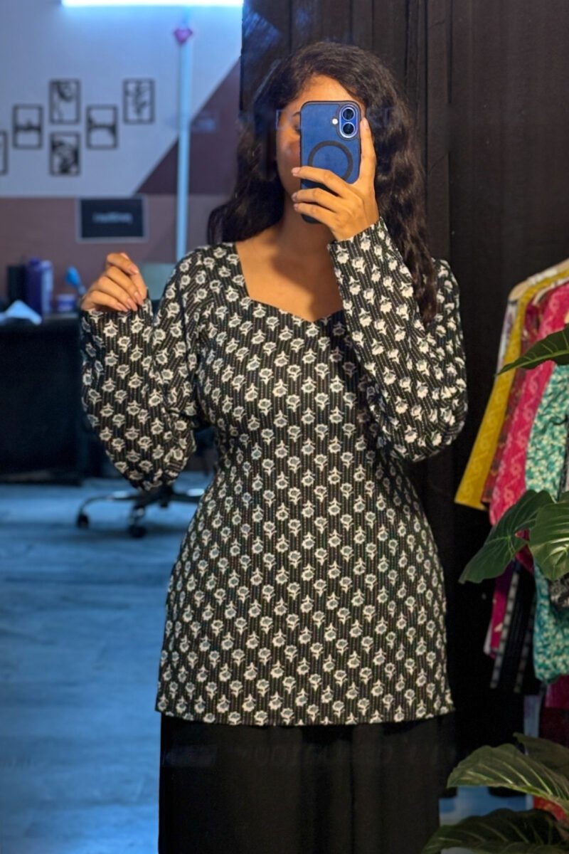 Home raktika kurti