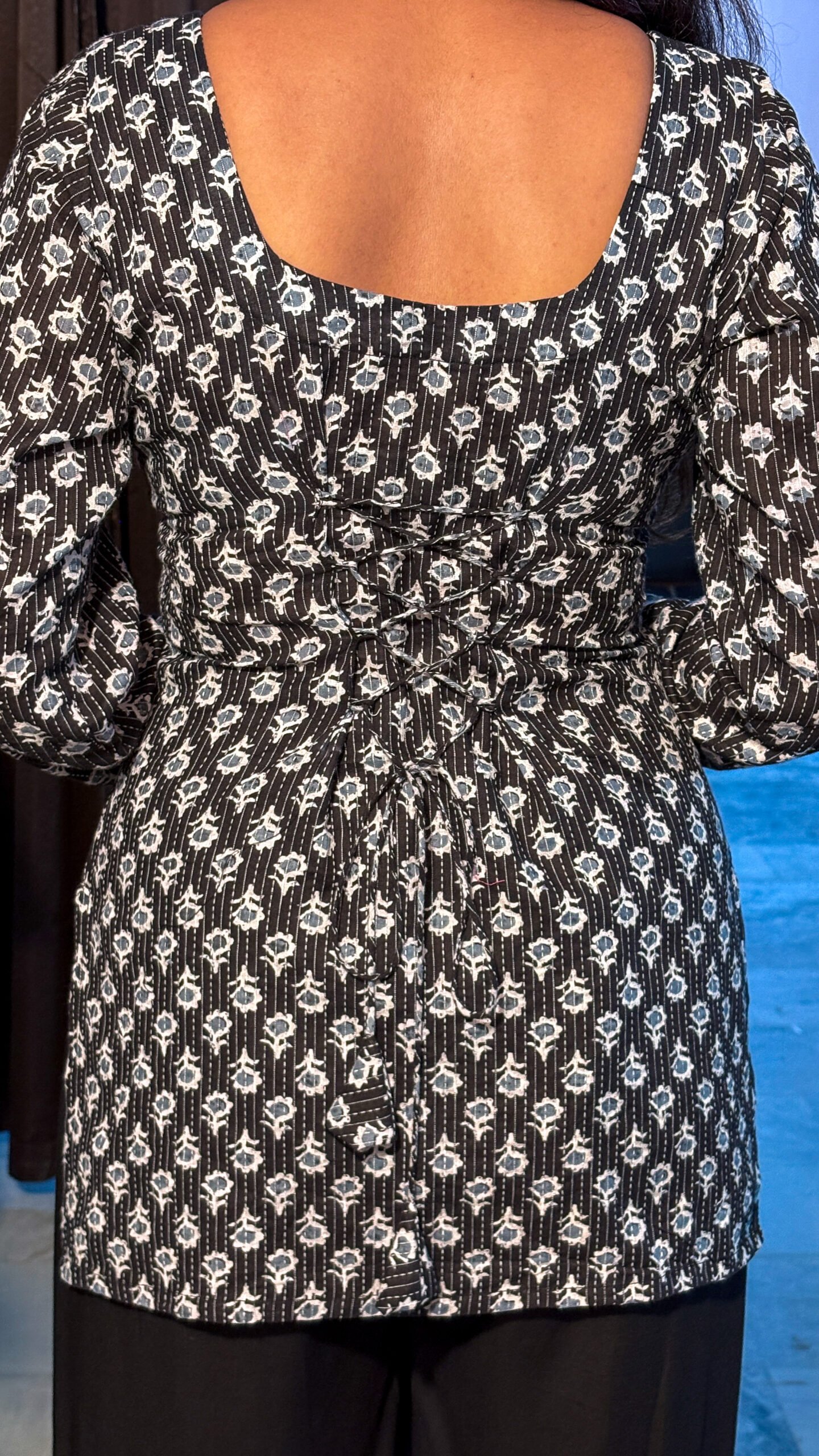 raktika kurti raktika kurti