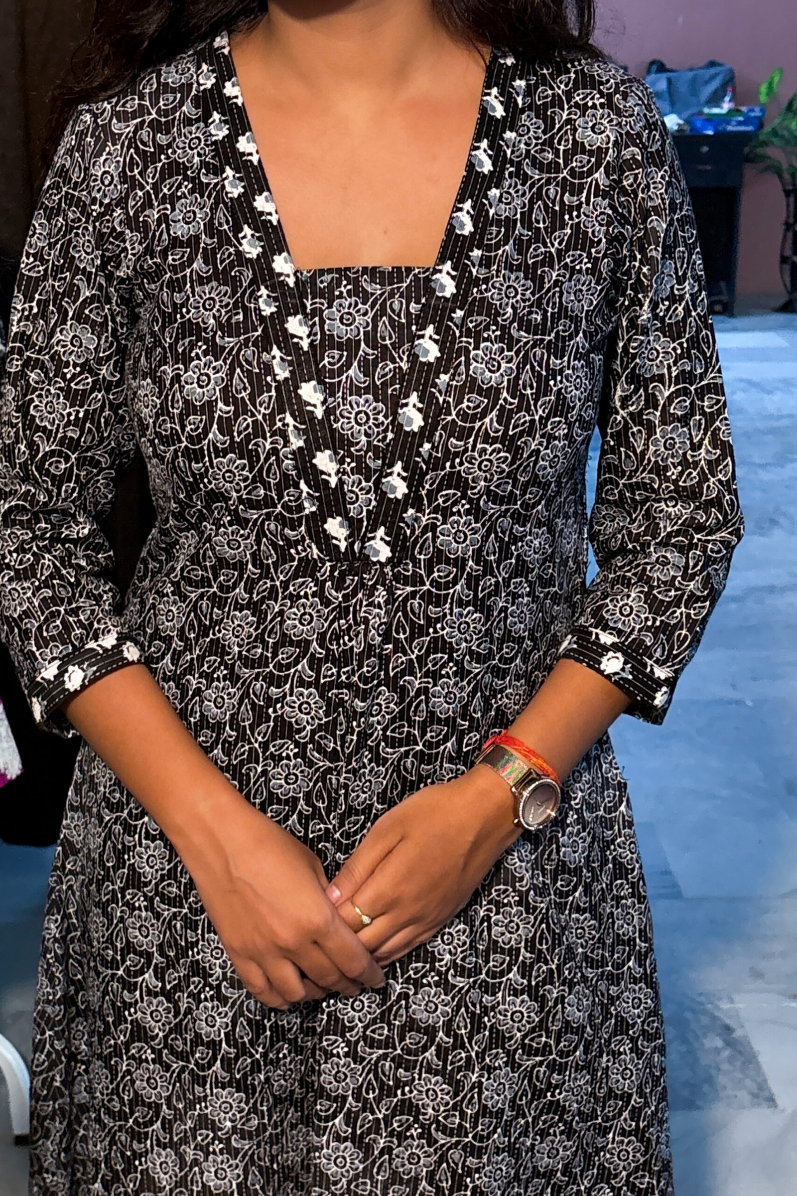 raktika kurti raktika kurti